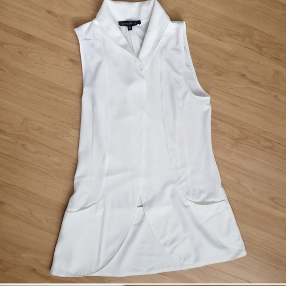 Dynamite white flowy vest in XS - Picture 2 of 5